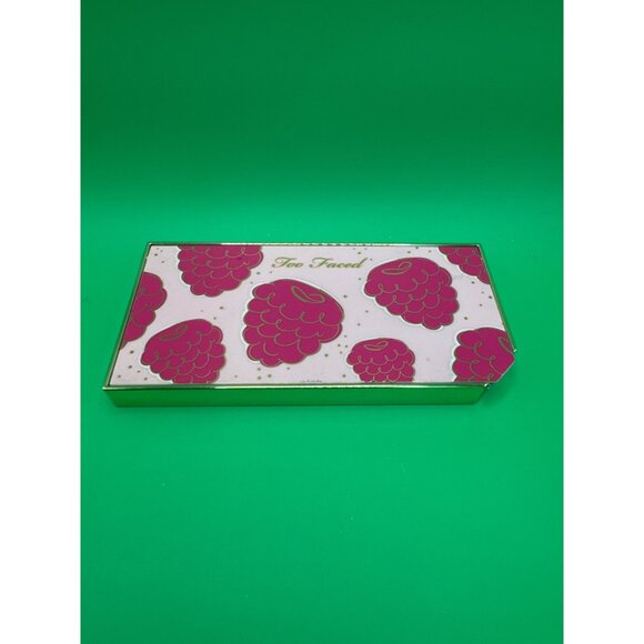 Too Faced Razzle Dazzle Berry Eye Shadow Palette - Picture 1 of 3